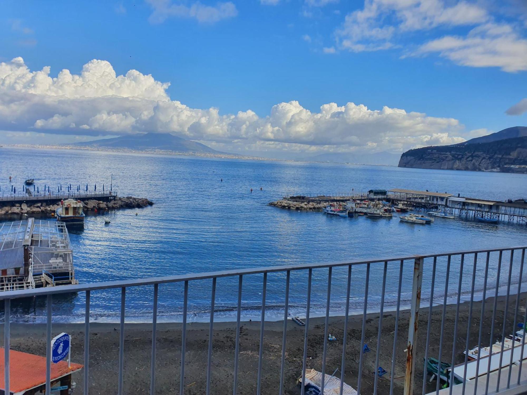 דירות Il Borgo Antico Sorrento Sea View מראה חיצוני תמונה