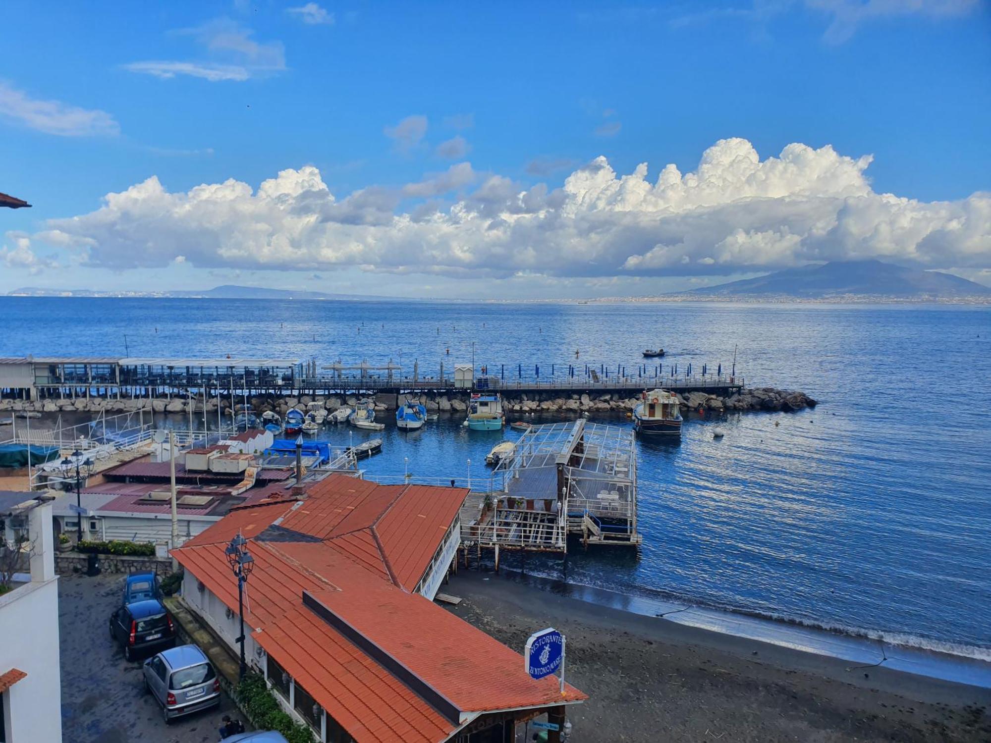 דירות Il Borgo Antico Sorrento Sea View מראה חיצוני תמונה