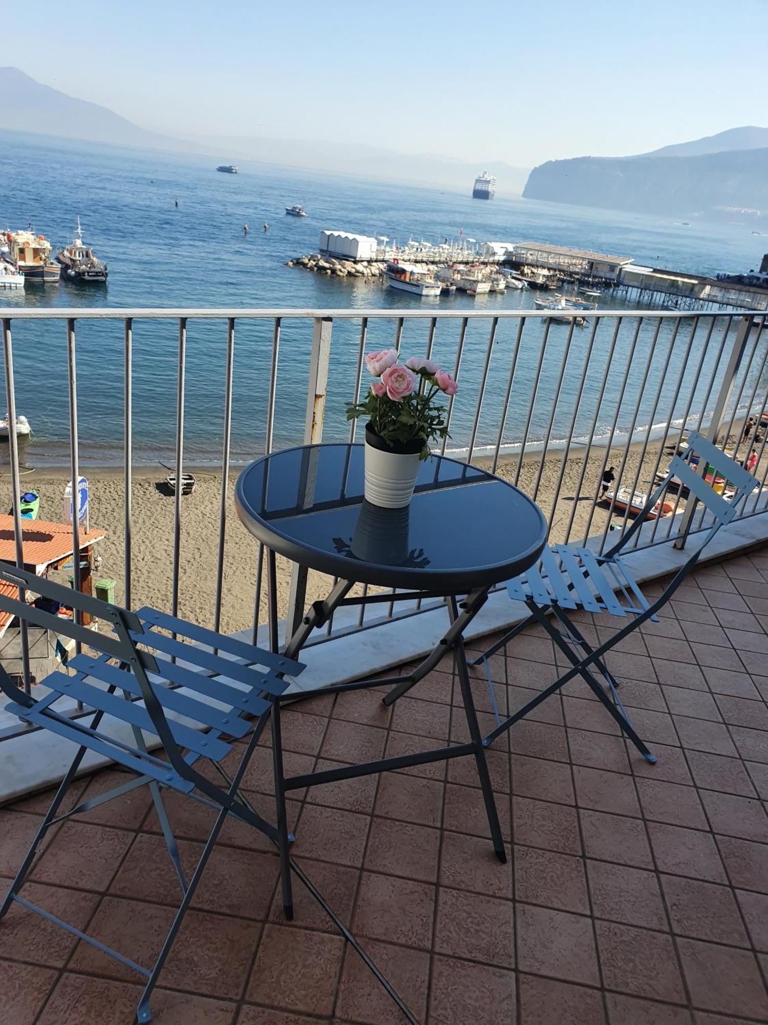 דירות Il Borgo Antico Sorrento Sea View מראה חיצוני תמונה