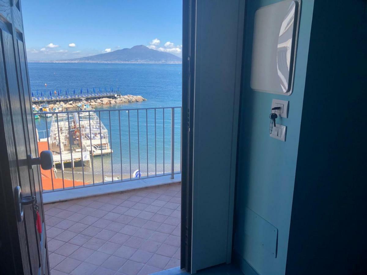 דירות Il Borgo Antico Sorrento Sea View מראה חיצוני תמונה